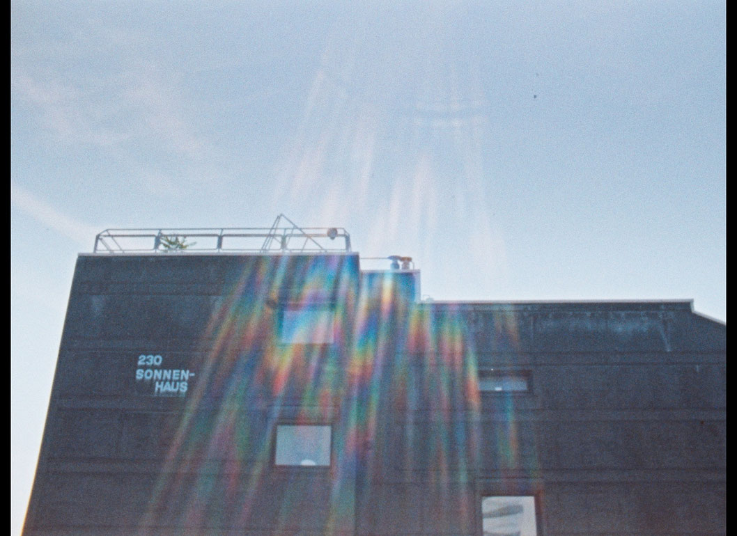 ViktoriaSchmid_LeavingLight1_Courtesysixpackfilm